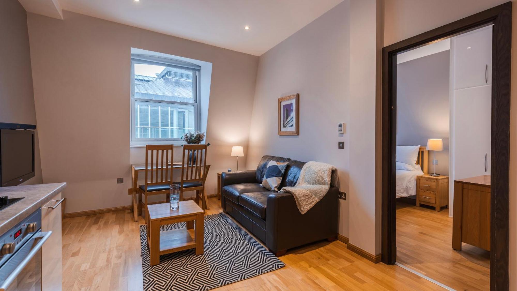 Cannon Street Serviced Apartments By Lovelystay ロンドン エクステリア 写真
