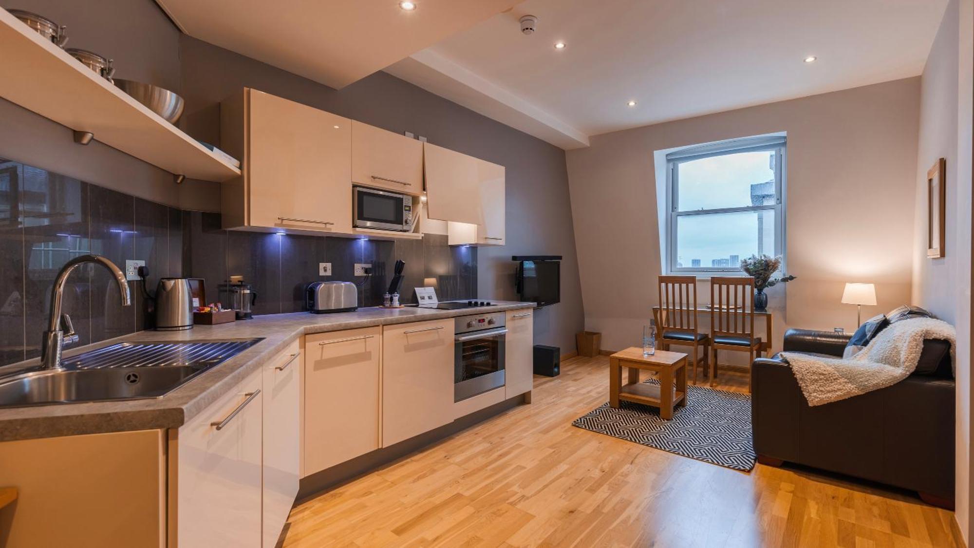 Cannon Street Serviced Apartments By Lovelystay ロンドン エクステリア 写真
