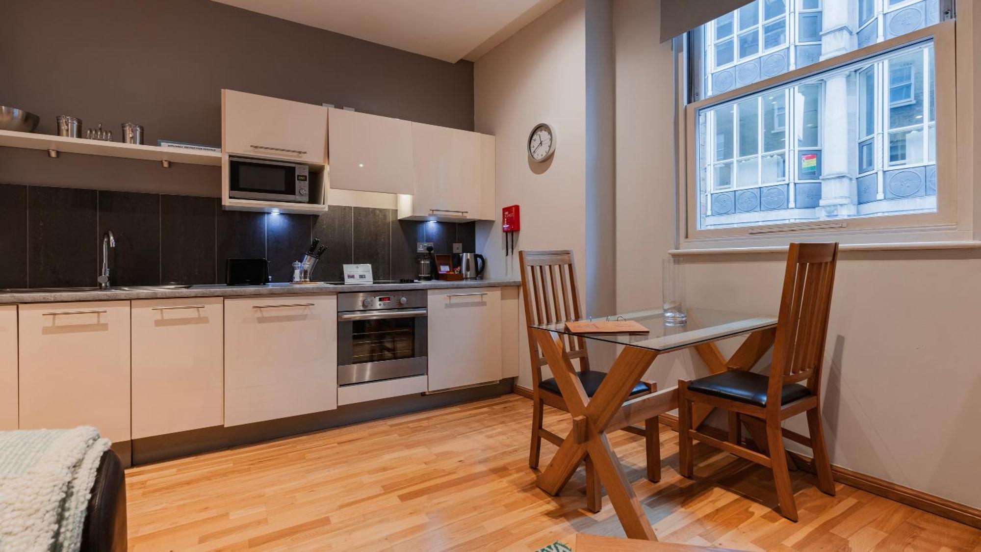 Cannon Street Serviced Apartments By Lovelystay ロンドン エクステリア 写真