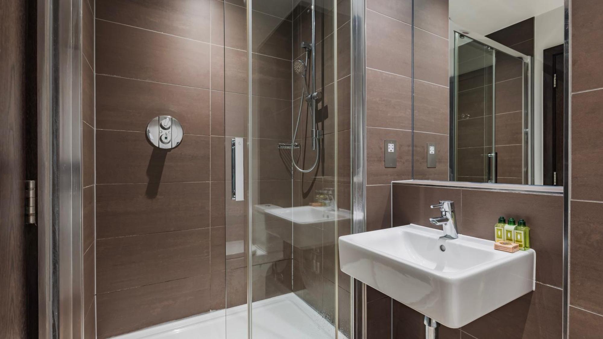 Cannon Street Serviced Apartments By Lovelystay ロンドン エクステリア 写真